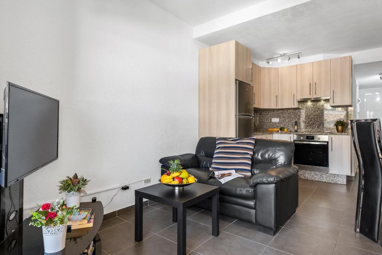 Panoramic 2 Bed Penthouse Daire Los Cristianos  Dış mekan fotoğraf
