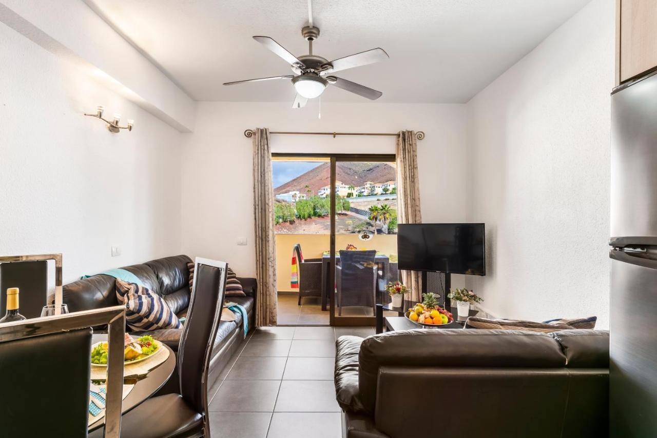 Panoramic 2 Bed Penthouse Daire Los Cristianos  Dış mekan fotoğraf
