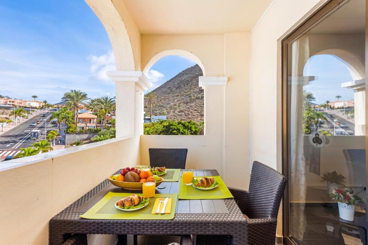 Panoramic 2 Bed Penthouse Daire Los Cristianos  Dış mekan fotoğraf