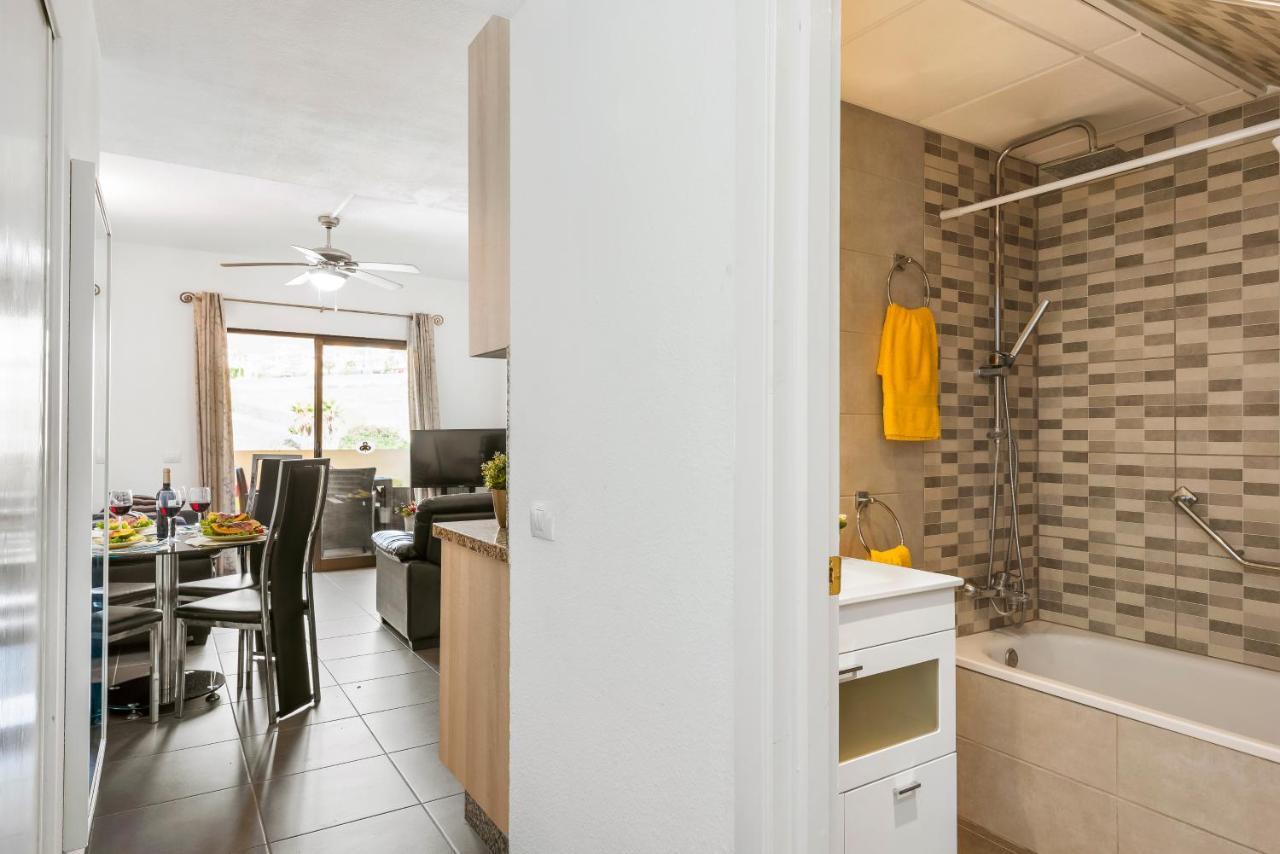 Panoramic 2 Bed Penthouse Daire Los Cristianos  Dış mekan fotoğraf