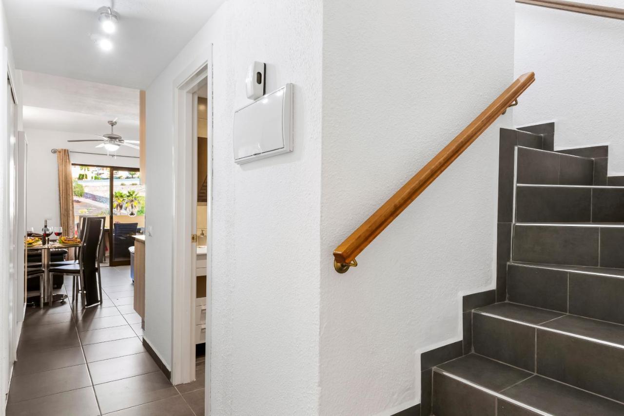 Panoramic 2 Bed Penthouse Daire Los Cristianos  Dış mekan fotoğraf